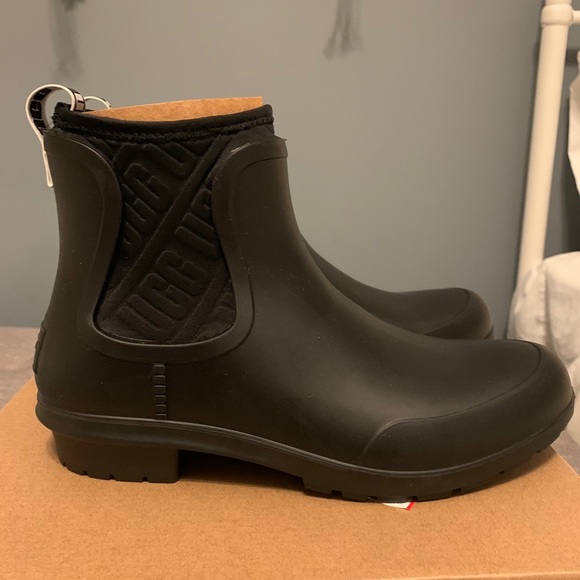 UGG Shoes - Ugh Rainboots